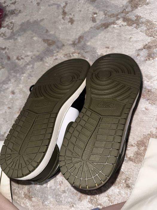 Продаю Jordan Low 1