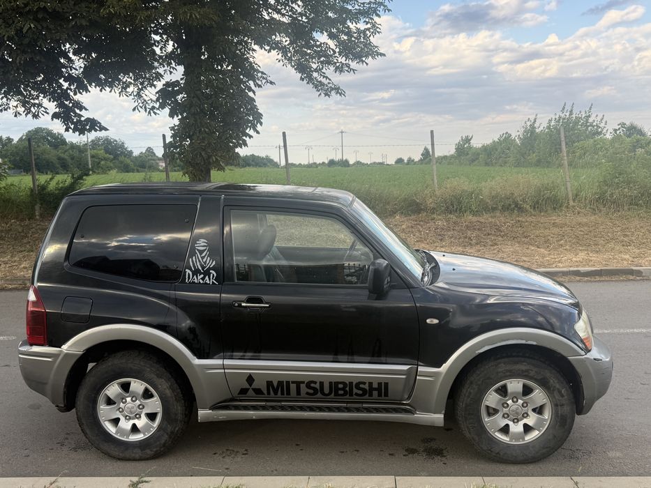 MITSUBISHI Pajero 2004 — imagine 3