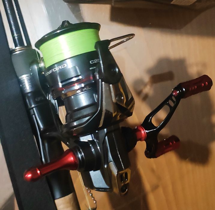 Продавам спининг макара