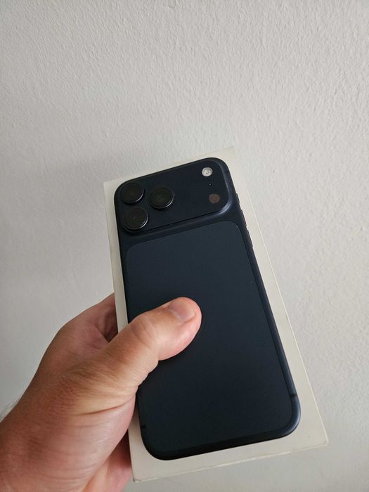 Iphone 17 pro max 256 gb la cutie 100% bateria.