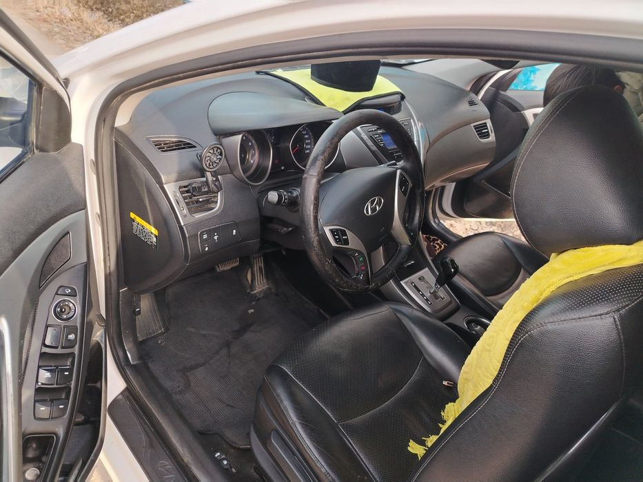 Hyundai elantra avtomat