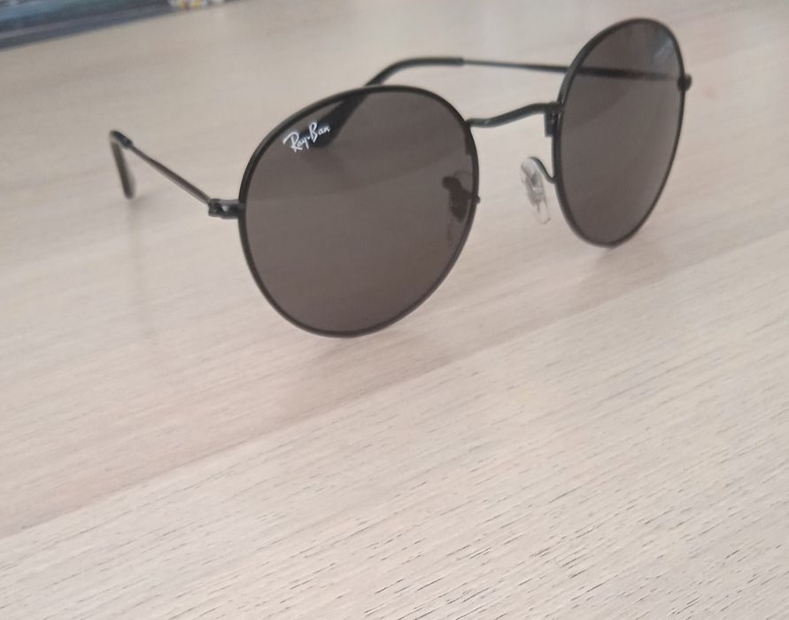 Солнцезащитные очки  Ray Ban