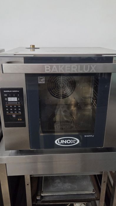 Cuptor Profesional UNOX