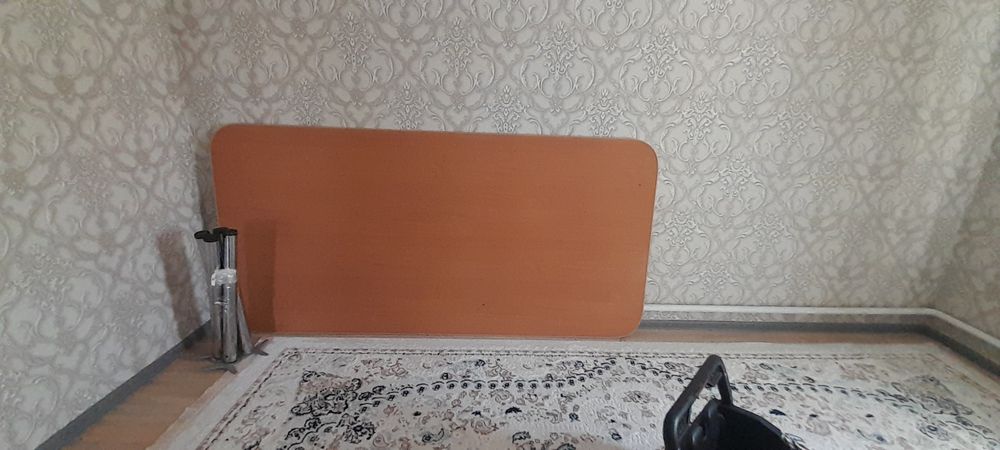 Мебель стол стулья