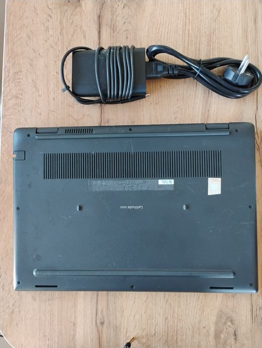 лаптоп Dell Latitude 3420 - i5-1135G7, 8/16GB RAM, 256GB NVMe SSD, 54.000 mWh батерия