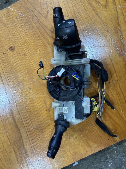 Movano Master 2012година 2.3dci 125кс Лентов кабел и лостове