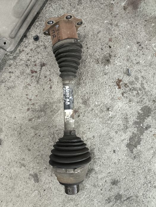 Предна полуоска за Audi A8 D4 4.2tdi