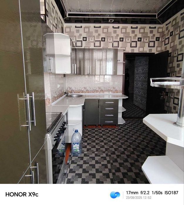 2 хонали 5 этаждан квартира сотилади.