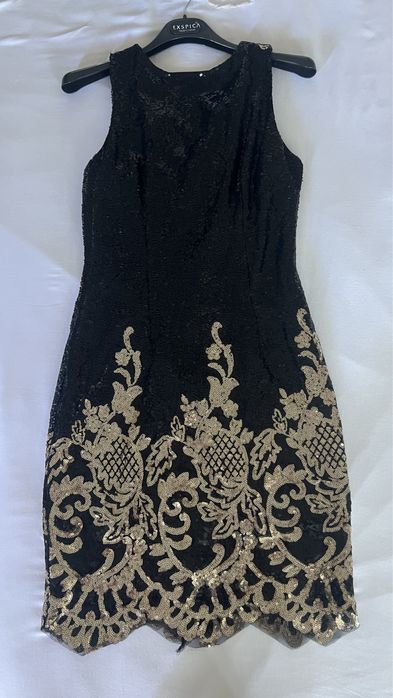 Парти рокля