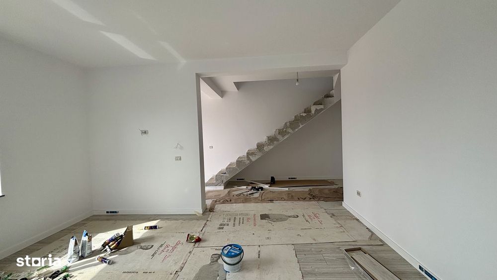Casă P+1 single cu beci Valea Lupului