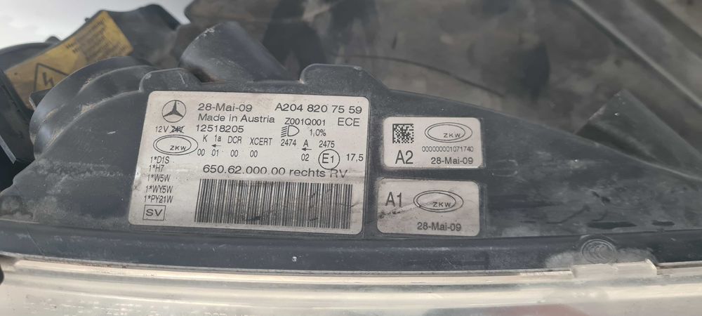 Фар Mercedes GLK 2009г