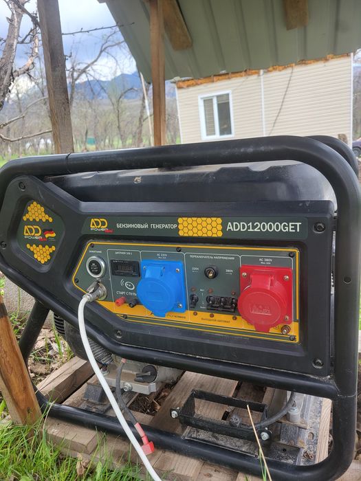 Бензиновый генератор ADD 12000.