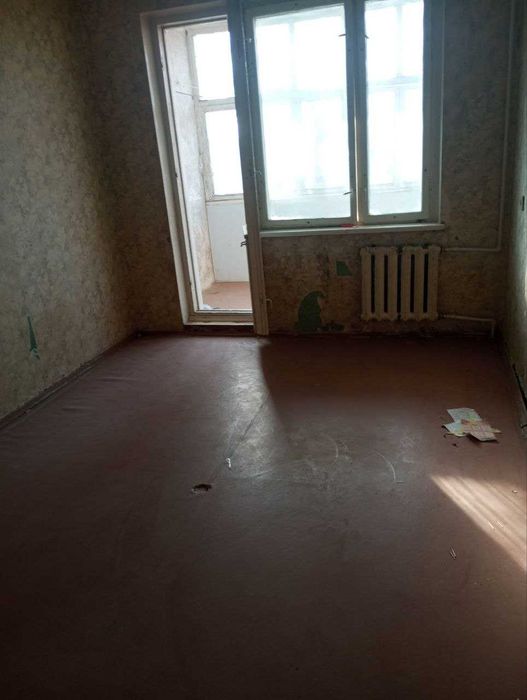 Срочно сотилади 2хона 3этаж энергетик кучаси