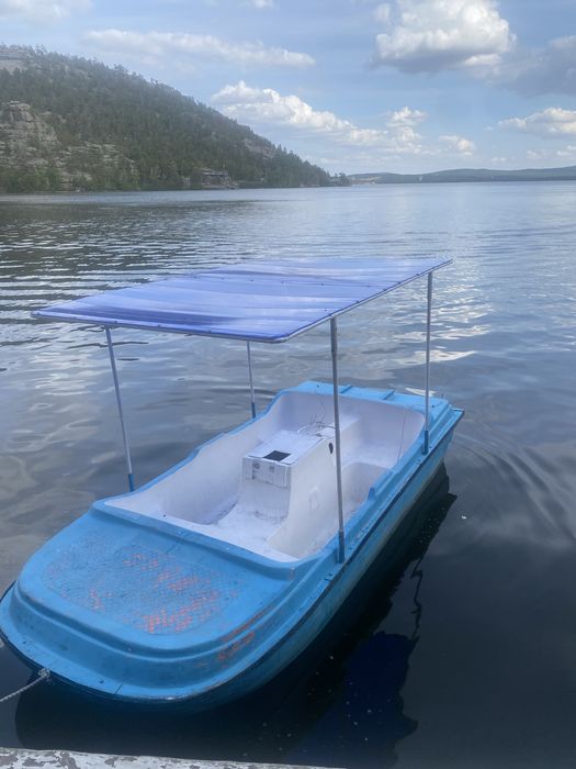 Продам электро катамаран с крышей