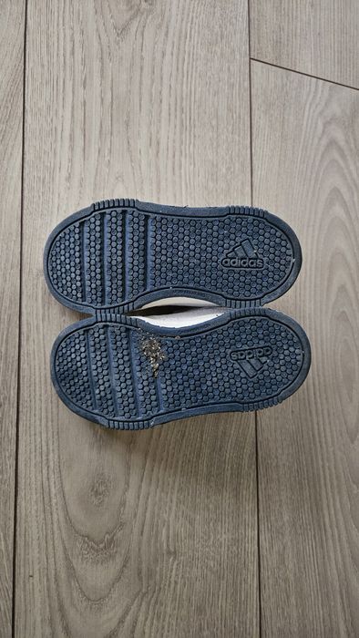 Детски маратонки adidas бели като нови