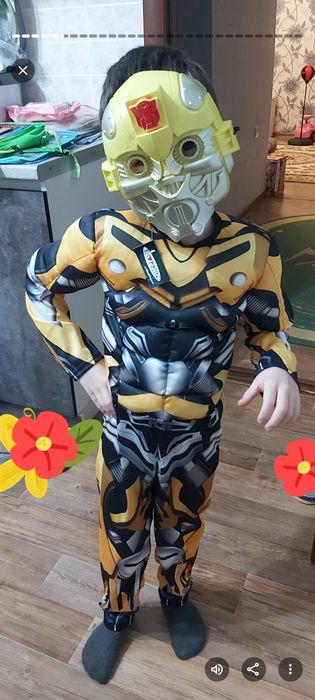 Продам новогодний  костюм