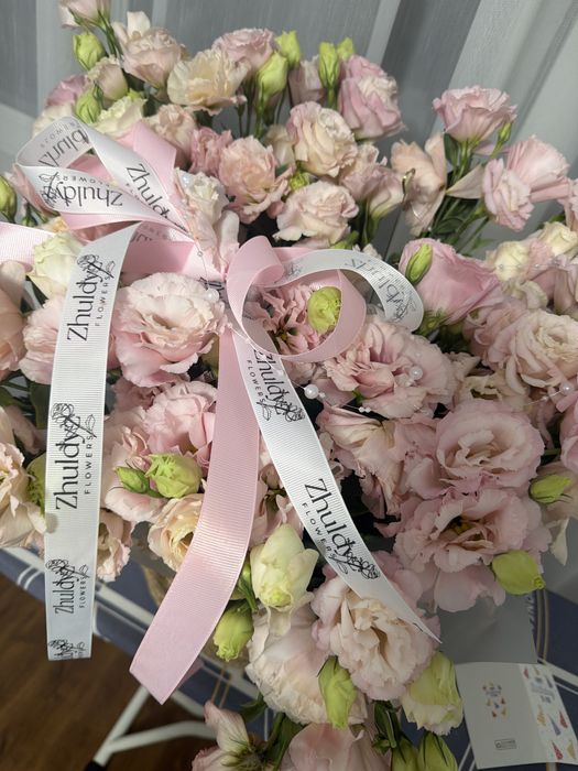 Цветы свежвый, очень крассивый