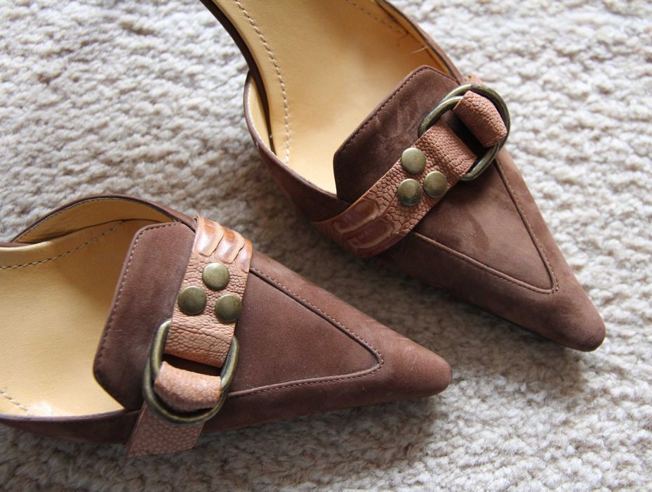 Елегантни обувки Casadei - естествена кожа