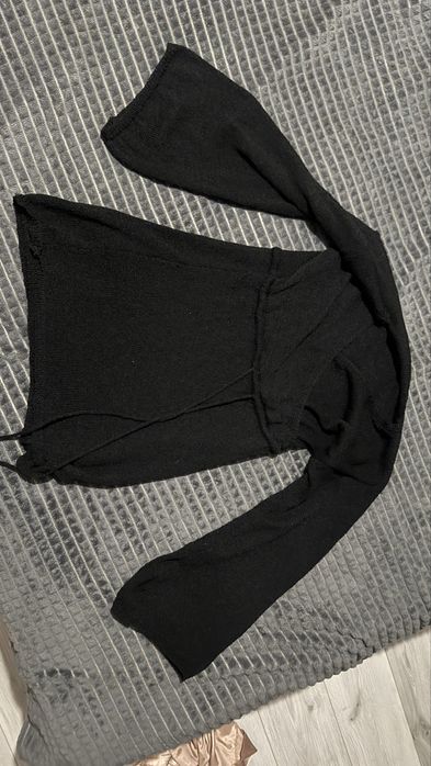 Отдам женсую одежда недорого