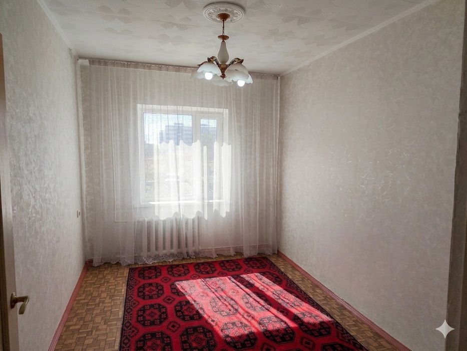 Продам 4-х комнатную квартиру