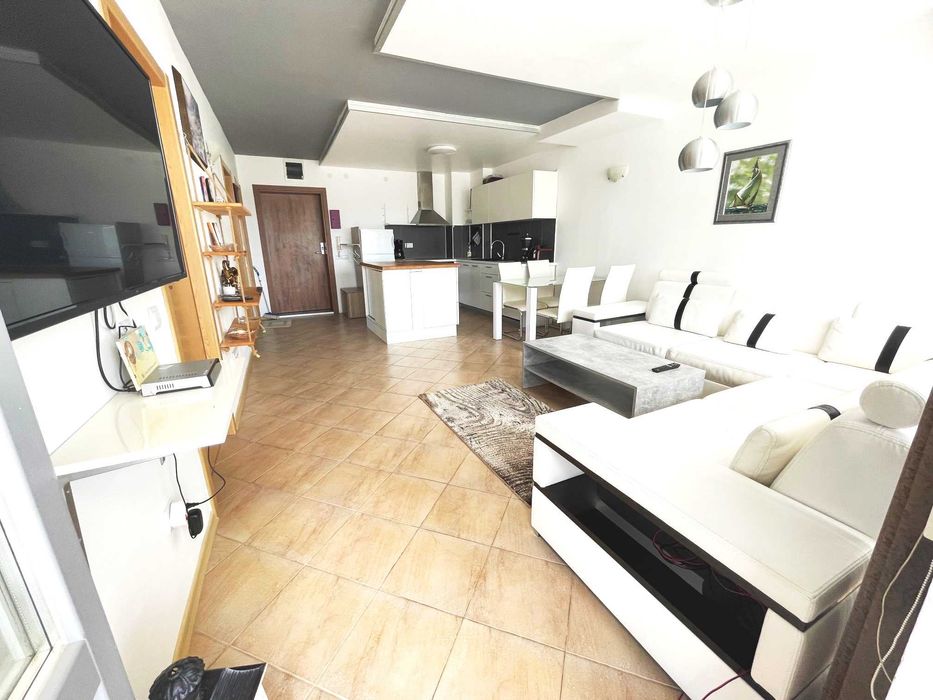 Тристаен апартамент гр.Бяла