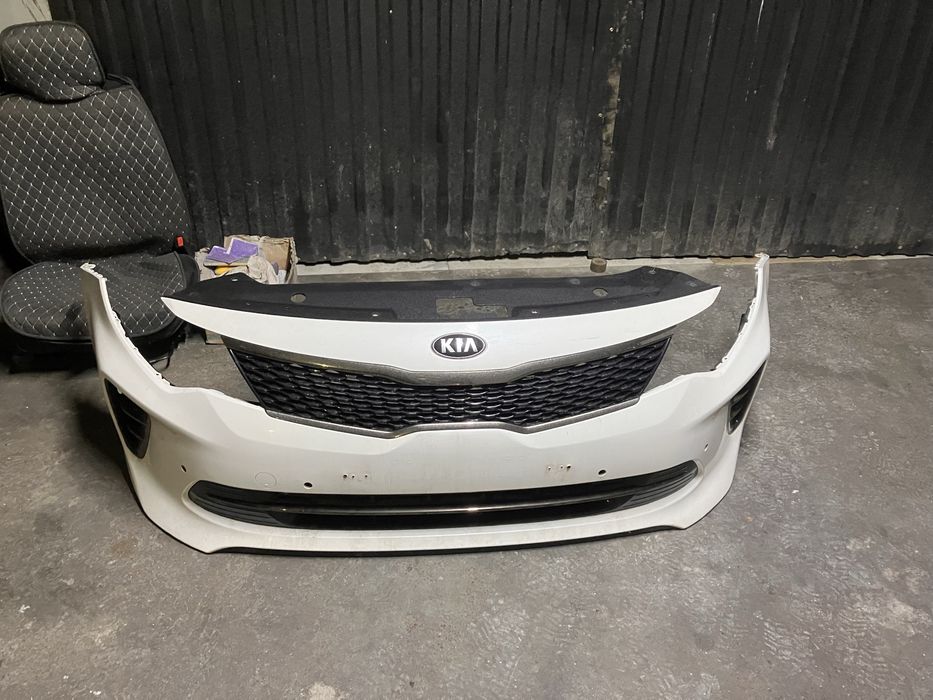 Передний бампер Оригинал