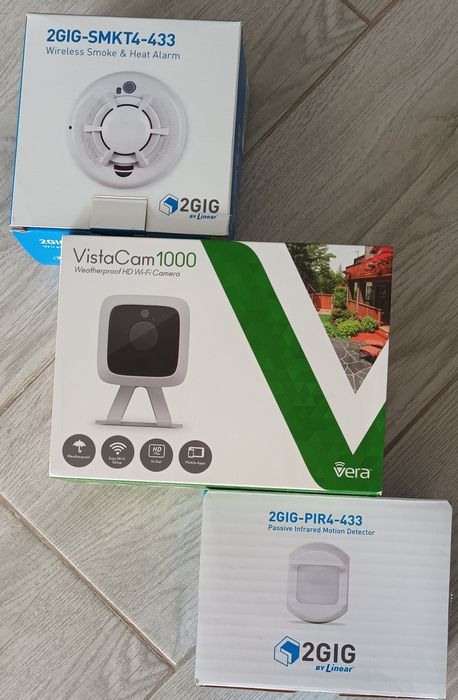 Senzor de mișcare,camera wifi,senzor de fum ,caldura