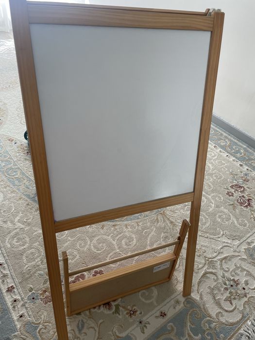 Продам детскую доску IKEA