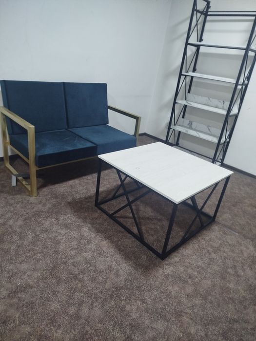 Jurnalniy stol loft mebel