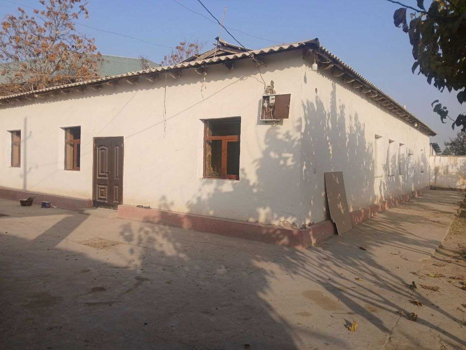 Ҳовли уй ва ер сотилади