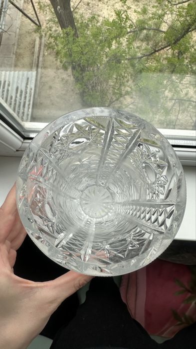 Хрустальная ваза
