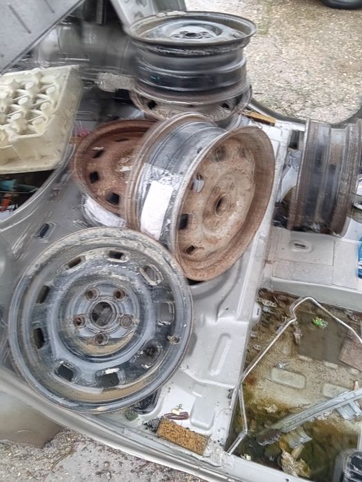 Железни джанти 15ки усилени Ет44 от T4 volksvagen