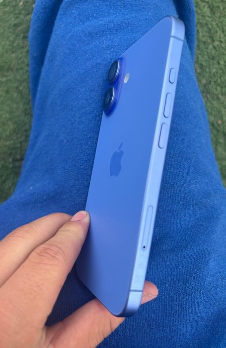 Telefon iPhone 16