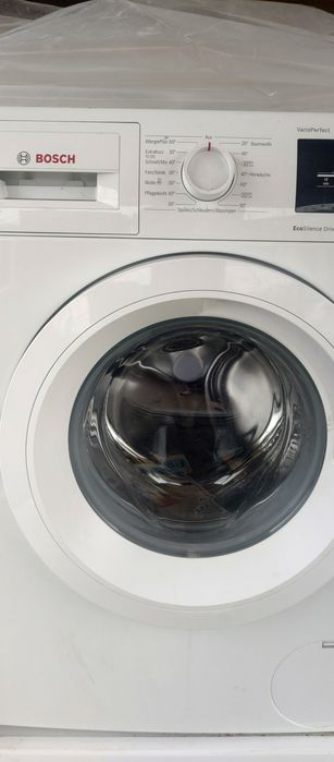 Mașina de spălat rufe Bosch  că noua