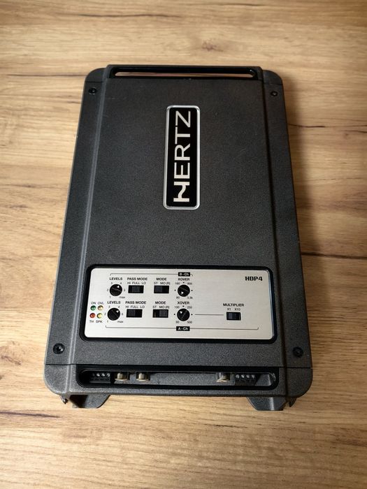 Hertz HDP4 авто усилвател.