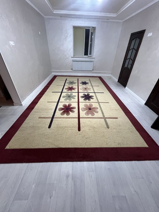 Продается ковер в хорошем состоянии