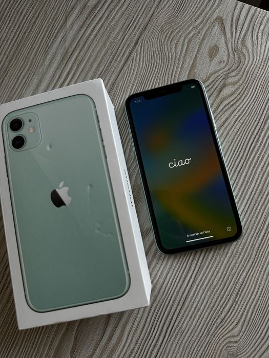 IPhone 11 б/у, цвет Green, 64 Gb