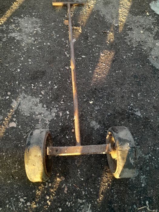 Тачку для перевозки воды !