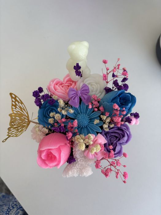 Ръчно изработени восъчни букети