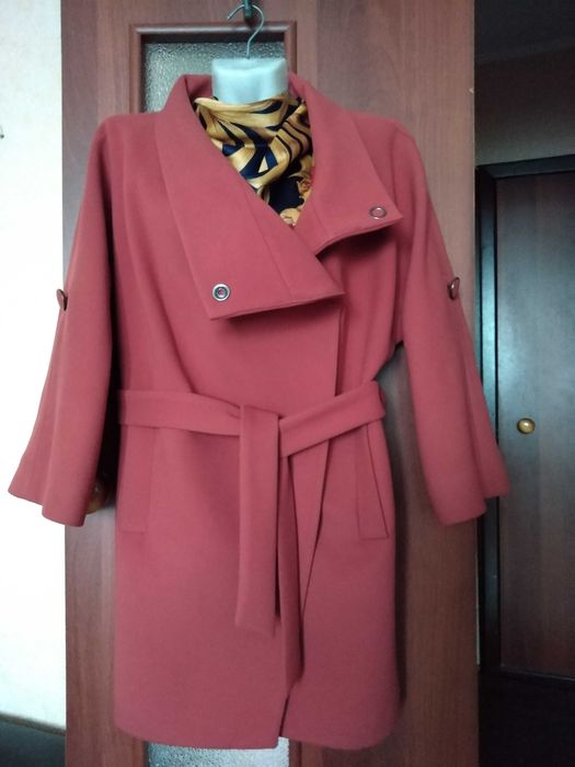 Женское  пальто 46. Турция.