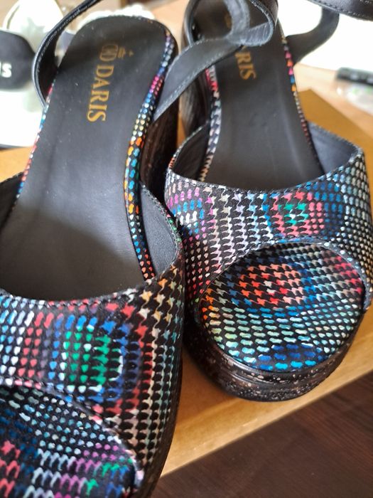 Сандали"Дарис" нови