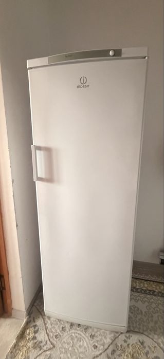 Продам морозильник