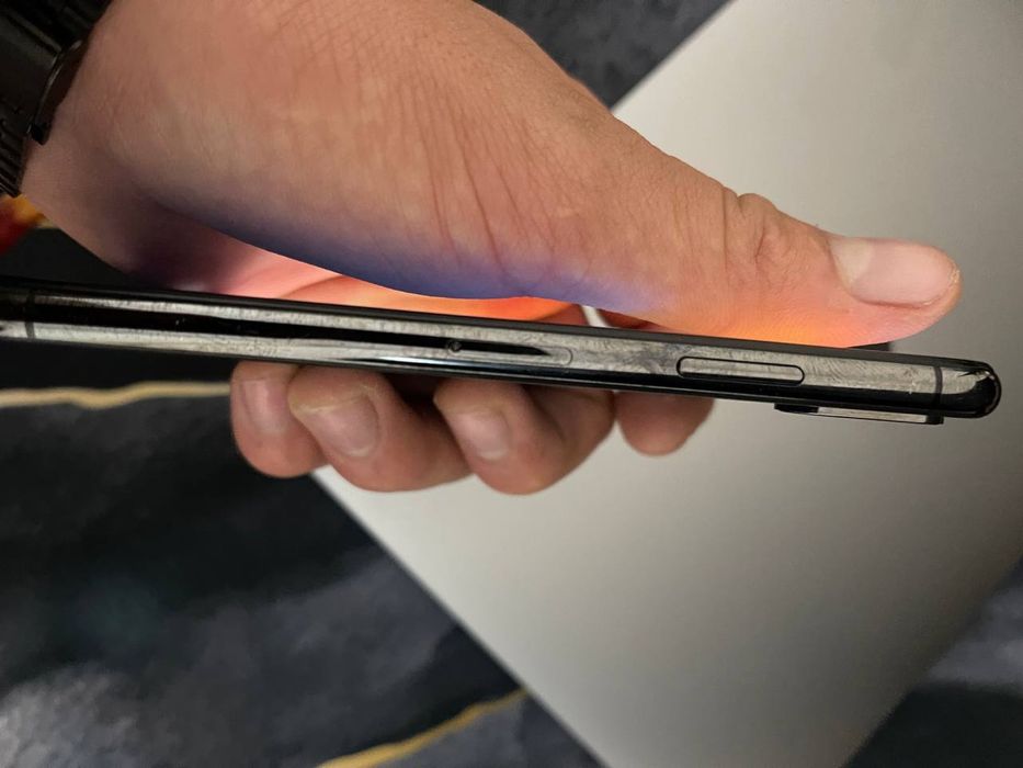 Iphone XS sotiladi srochna