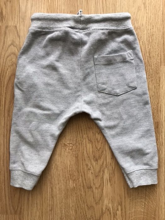 Маркови дрехи 6-12м. Изключително запазени.