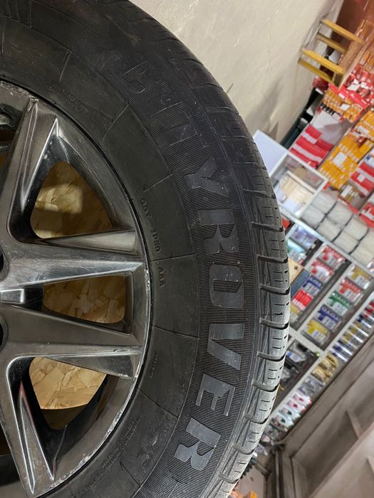 Продам диск с резиной