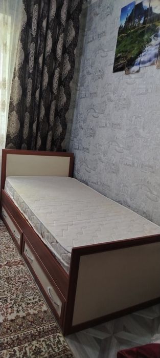 Недорого, качественный гарнитур (мебель)