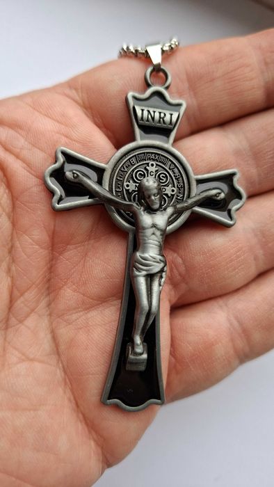 Cruce cu lant , 3 modele diferite