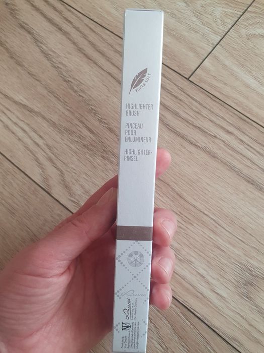 Luvia - Pensula #218