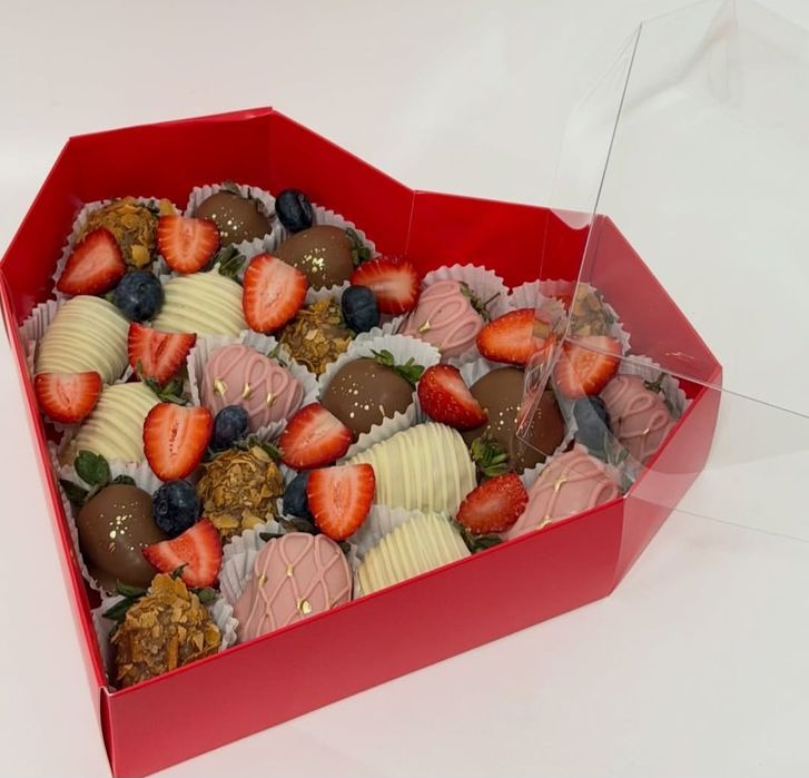 Клубника в шокодаде