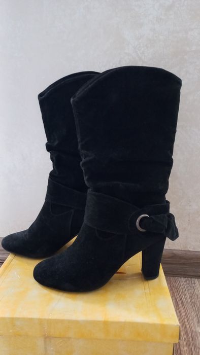 Дамски елегантни боти, ботуши с ток от велур - размер  40